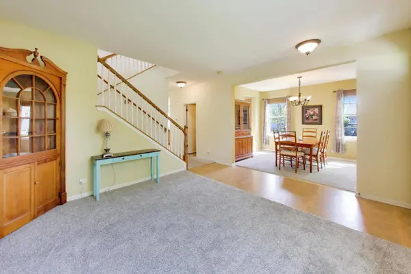 615 Paris AVE, Oswego, IL 60543