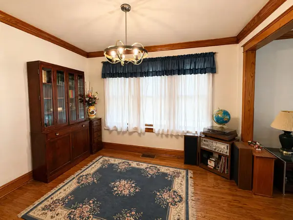 3024 W 40th PL, Chicago, IL 60632