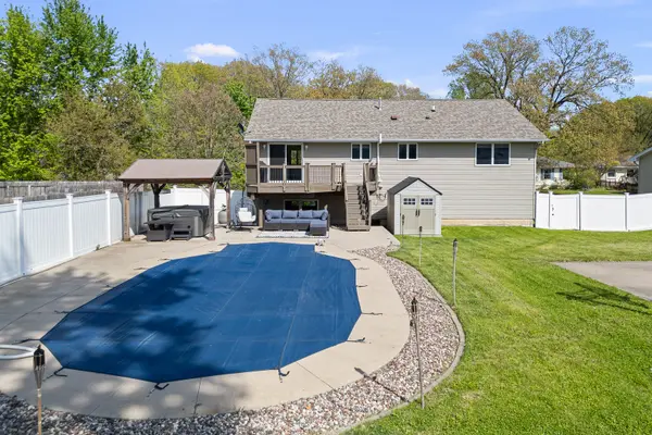 2914 44TH ST, Rock Island, IL 61201