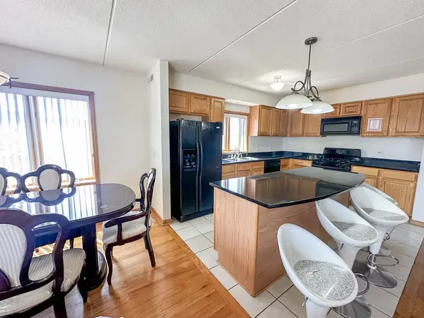 3258 N Harlem AVE #209, Chicago, IL 60634