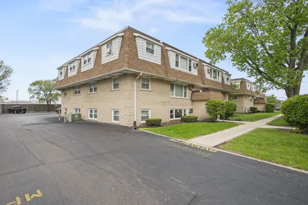 9911 W 58th ST #2, Countryside, IL 60525