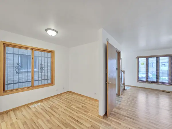 1350 W 32nd ST #A, Chicago, IL 60608