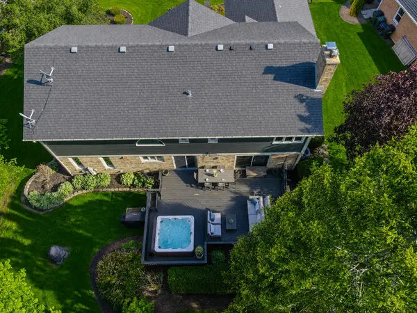 250 Covington DR, Barrington, IL 60010