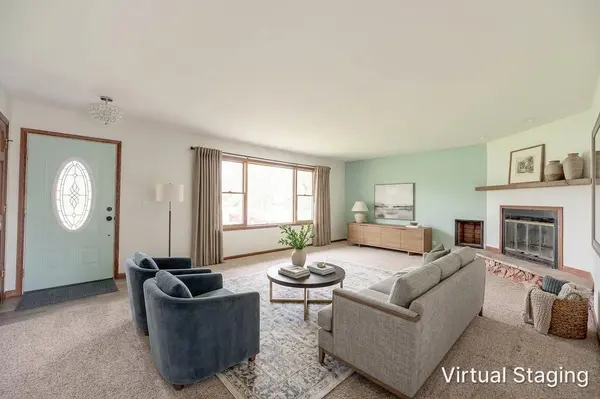 9509 Ballard RD, Crystal Lake, IL 60014
