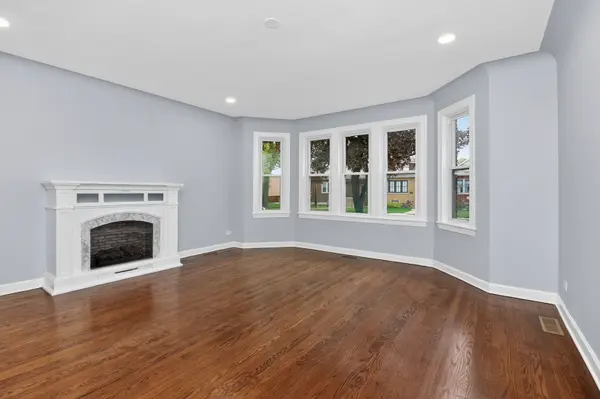 5624 W Pensacola AVE, Chicago, IL 60634