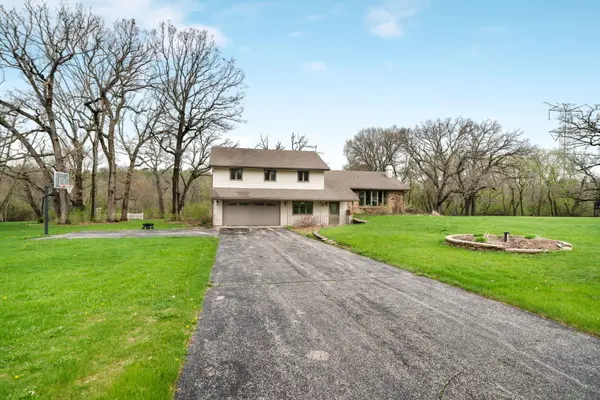 8604 Carradale DR, Caledonia, IL 61011