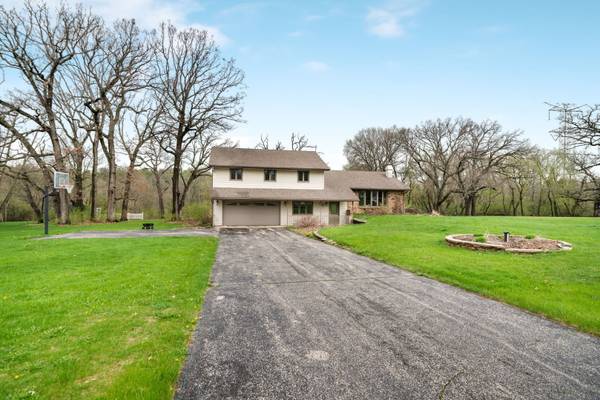 8604 Carradale DR, Caledonia, IL 61011