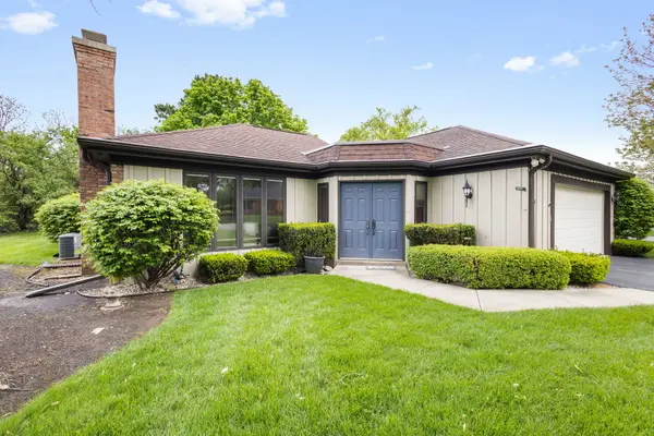 715 Tomlin DR #A1, Burr Ridge, IL 60527