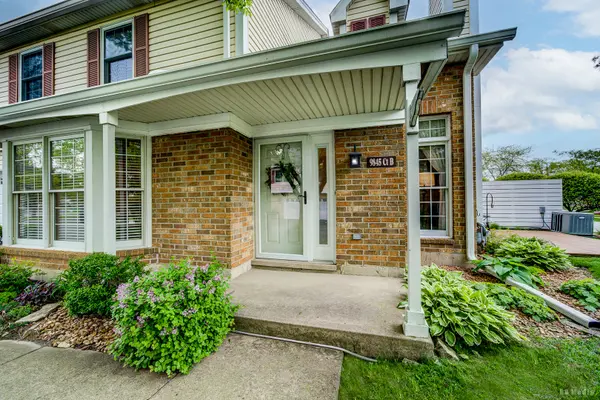 9845 Cambridge CT #B, Mokena, IL 60448