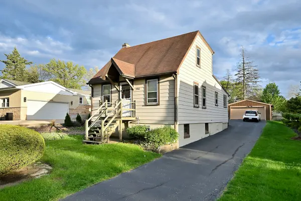 586 W Armitage AVE, Elmhurst, IL 60126