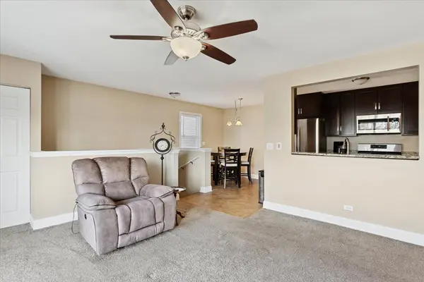 227 Elkhorn CT #D, Bolingbrook, IL 60440