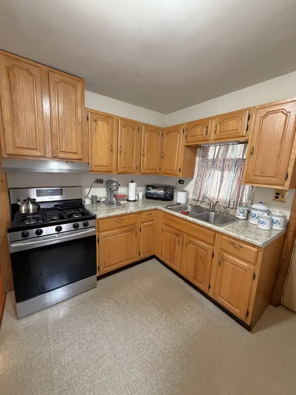 12427 S Ada ST, Calumet Park, IL 60827