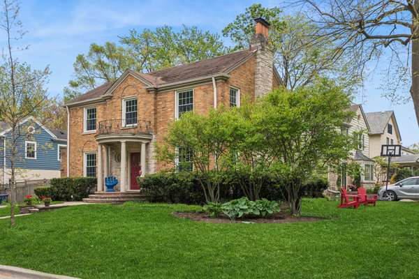 3042 Isabella ST, Evanston, IL 60201