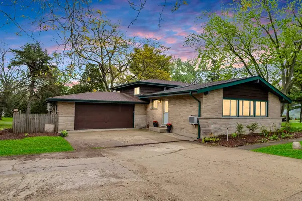 2N629 Jefferson ST, West Chicago, IL 60185