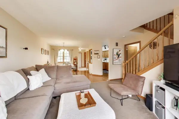 912 Whitetail LN, Sandwich, IL 60548