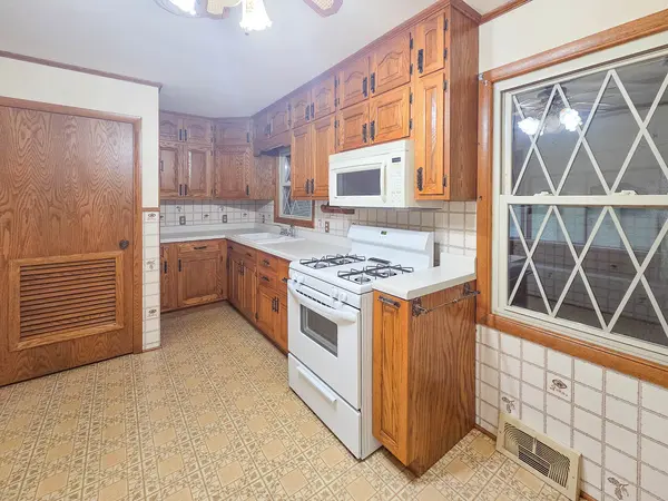 1718 Grace ST, Streator, IL 61364