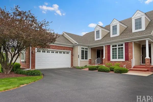 5614 Prairie Ridge RD #121, Crystal Lake, IL 60014