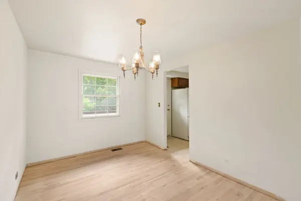 533 Bahama LN, Schaumburg, IL 60193
