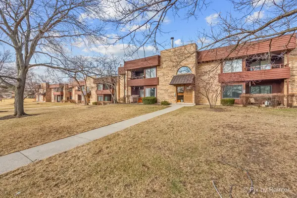 1354 N Sterling AVE #103, Palatine, IL 60067