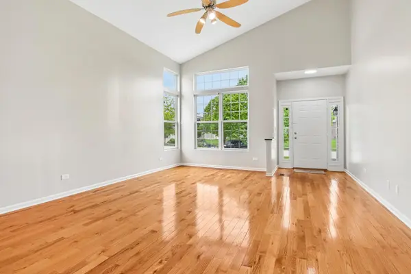 479 Foxborough TRL, Bolingbrook, IL 60440