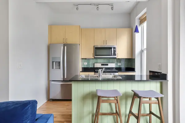 1460 W Ohio ST #2F, Chicago, IL 60642