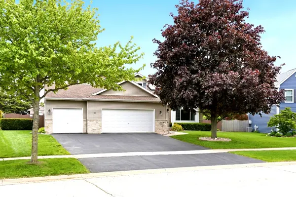 2050 Dunmore ST, Joliet, IL 60431