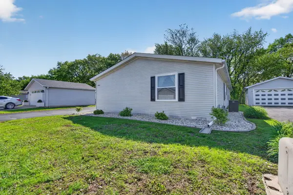 22533 S Woodside DR, Channahon, IL 60410