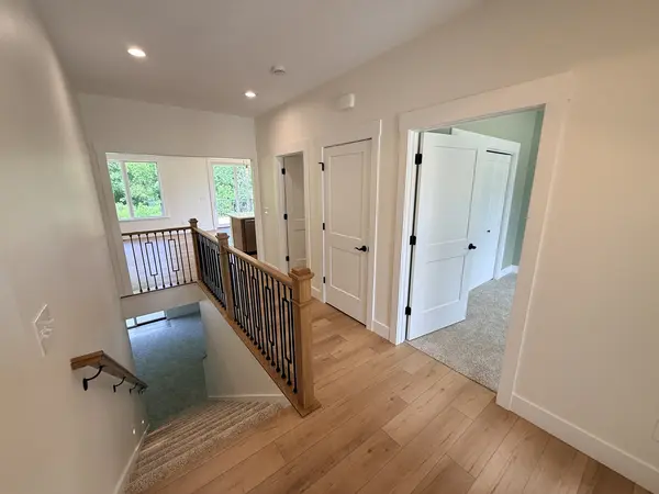 3406 Covington DR, Davenport, IA 52806