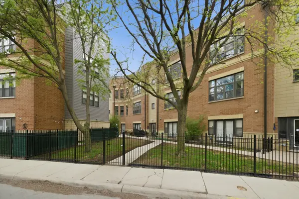 2306 W Bloomingdale AVE #D, Chicago, IL 60647