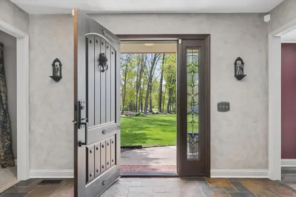 6731 Estate LN, Long Grove, IL 60047