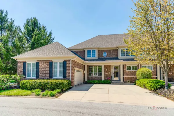 2148 Royal Ridge DR,  Northbrook,  IL 60062