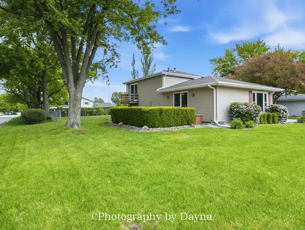60 Hilltop DR, Bourbonnais, IL 60914