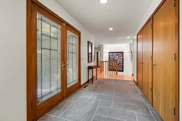 1762 Linden AVE, Highland Park, IL 60035