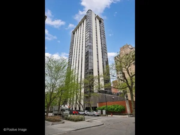 1310 N Ritchie CT #11C, Chicago, IL 60610