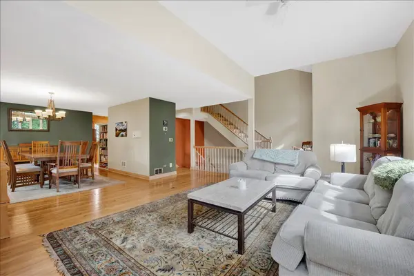 1829 Wilmette AVE #C, Wilmette, IL 60091