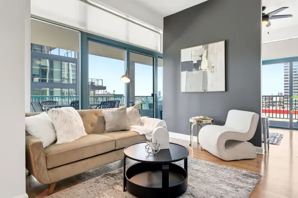 340 W Superior ST #1009, Chicago, IL 60654