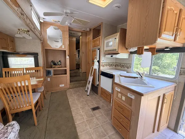 6-98 Woodhaven Lakes, Sublette, IL 61367