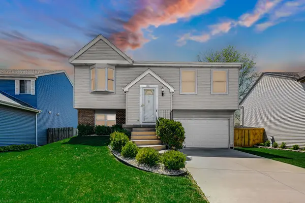 217 Atlantic DR,  Vernon Hills,  IL 60061