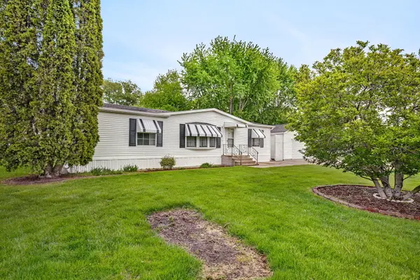 2910 E 11th RD, Ottawa, IL 61350