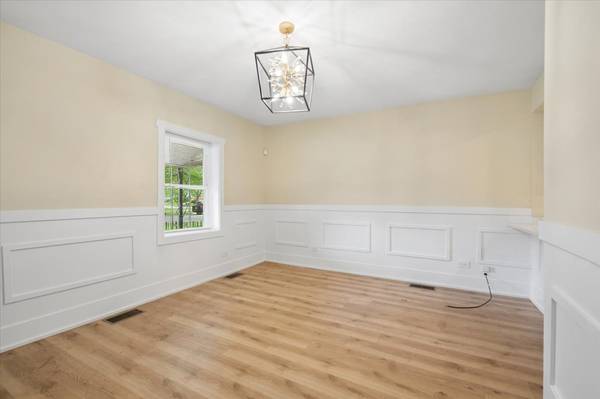 8848 S Wabash AVE, Chicago, IL 60619