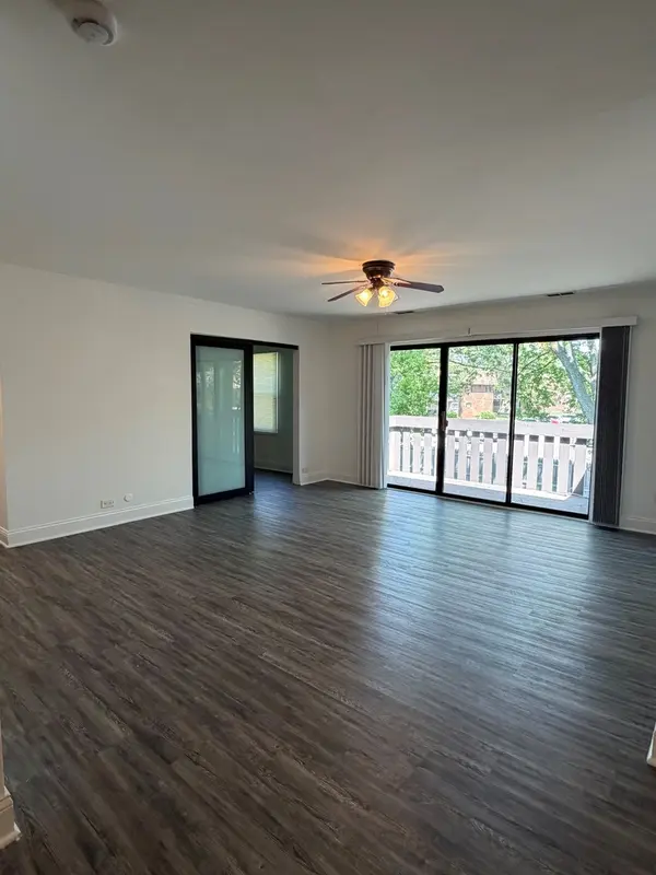 4900 Kimball Hill DR #A2, Rolling Meadows, IL 60008