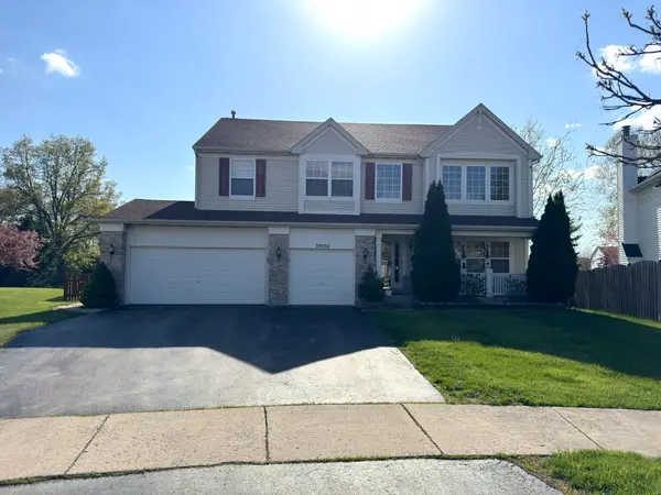 39302 N Queensbury LN,  Beach Park,  IL 60083