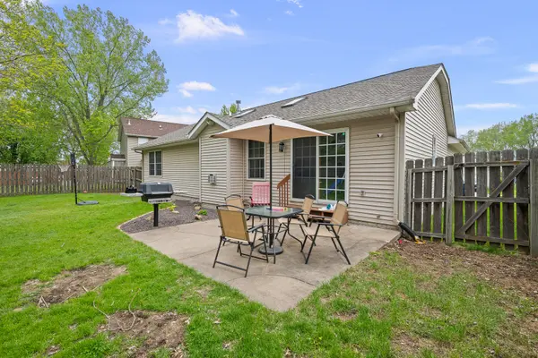 6703 BROOKVIEW LN, Davenport, IA 52806