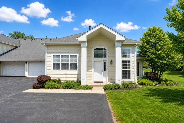9430 Lenox LN, Lakewood, IL 60014