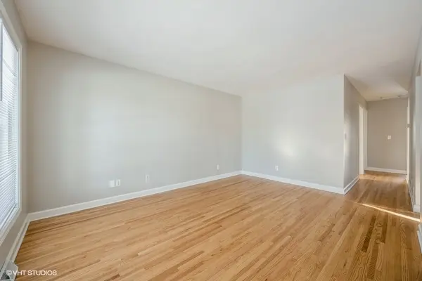 881 Manchester CRSE, Geneva, IL 60134