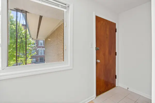 135 S KENILWORTH AVE #10, Oak Park, IL 60302