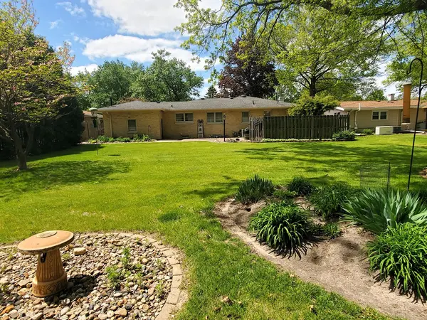 3500 12th ST, East Moline, IL 61244