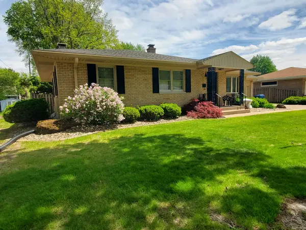 3500 12th ST, East Moline, IL 61244