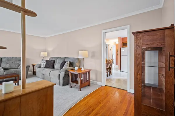 10055 S Fairfield AVE, Chicago, IL 60655