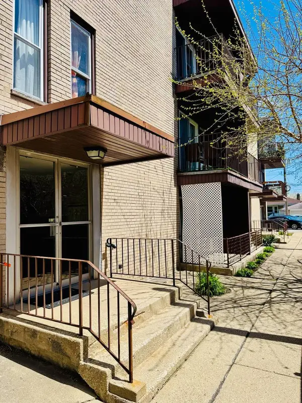 5815 N SPAULDING AVE #2B, Chicago, IL 60659